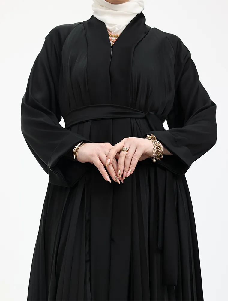 Black Pleated Silhouette Abaya